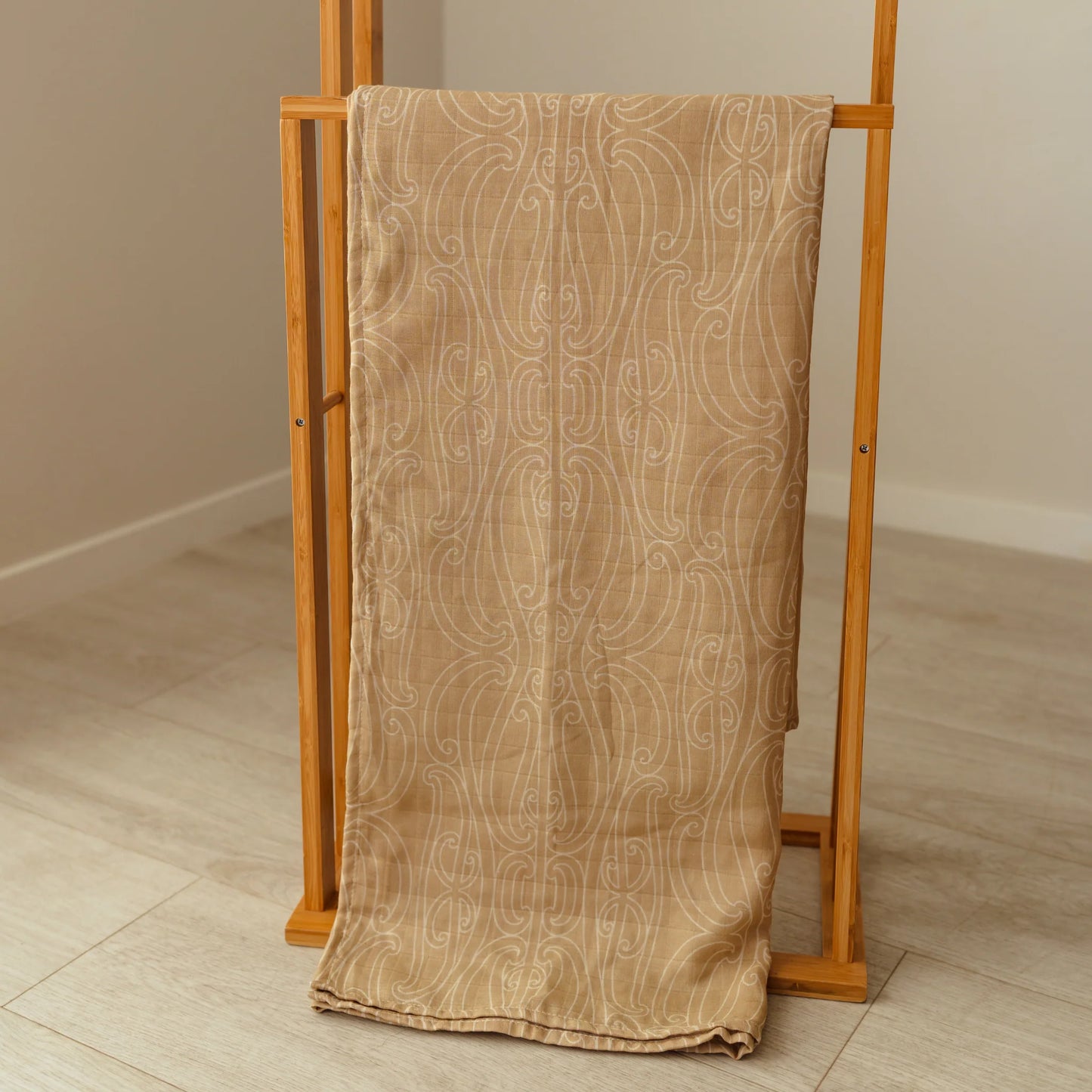 Manaaki - Muslin wrap (Onepū)