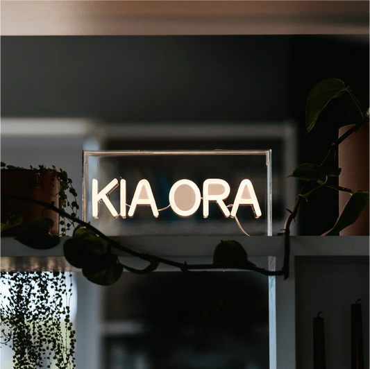 Kia Ora - Neon Light
