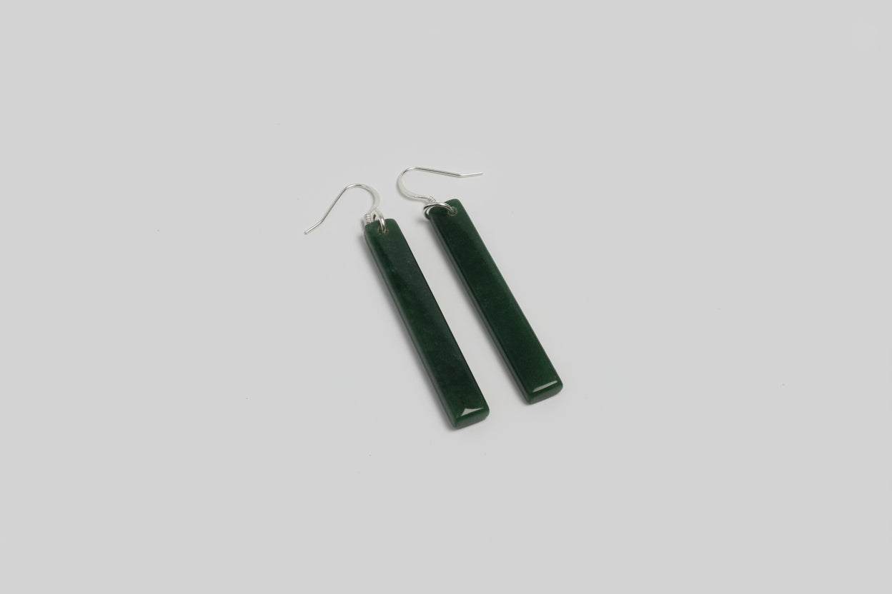 Pounamu Earrings - Medium