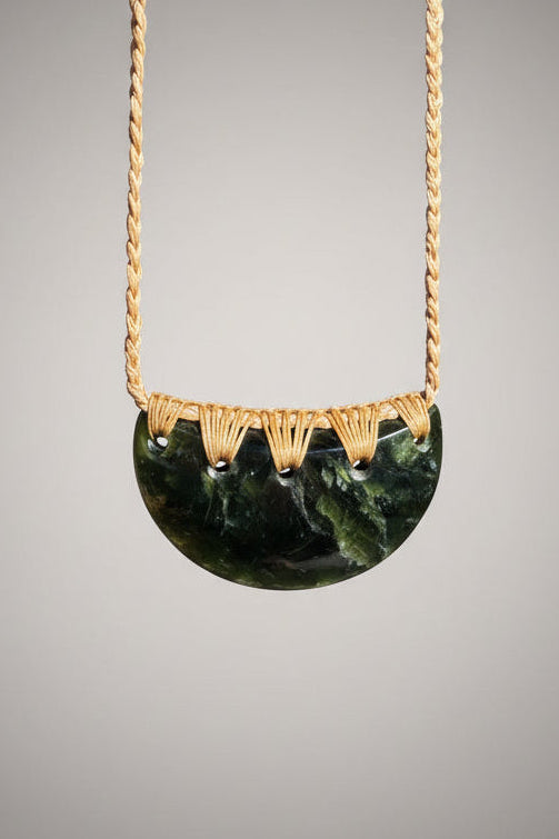 Pounamu Kōuma - Kōuma Kawakawa