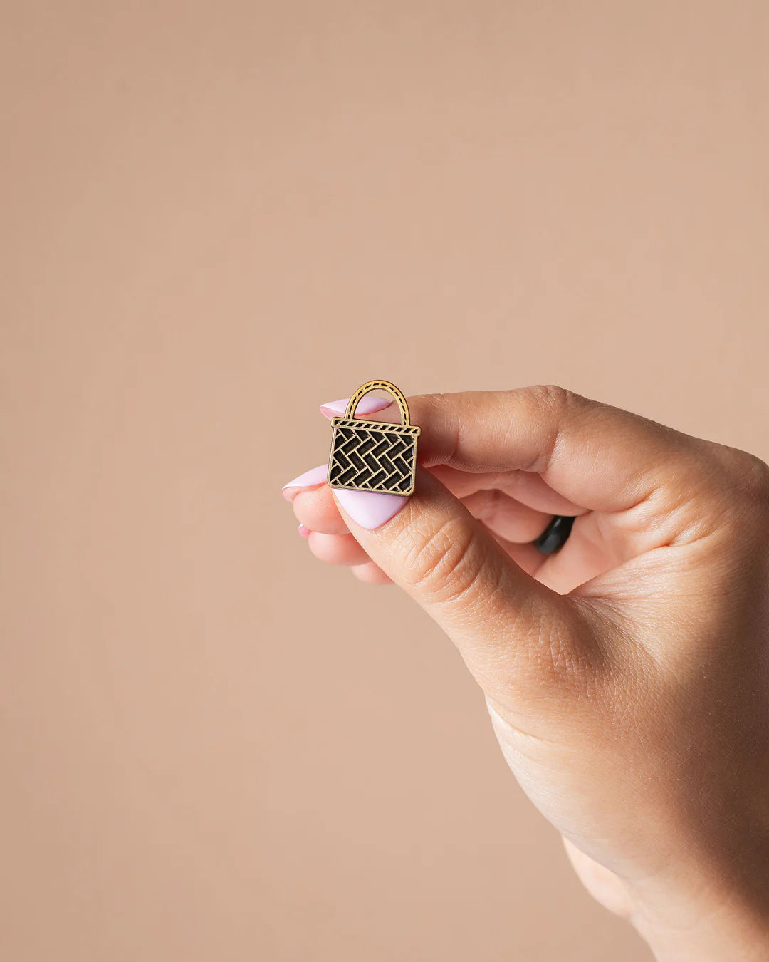 Kete Antique Gold Pin
