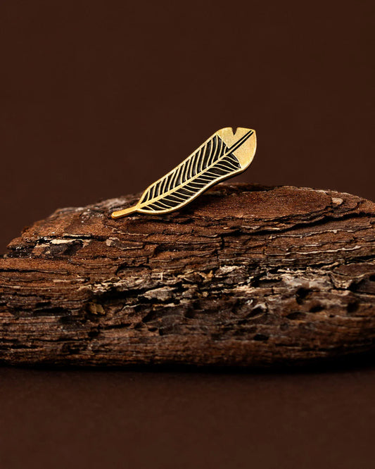 Huia Feather Antique Gold Pin
