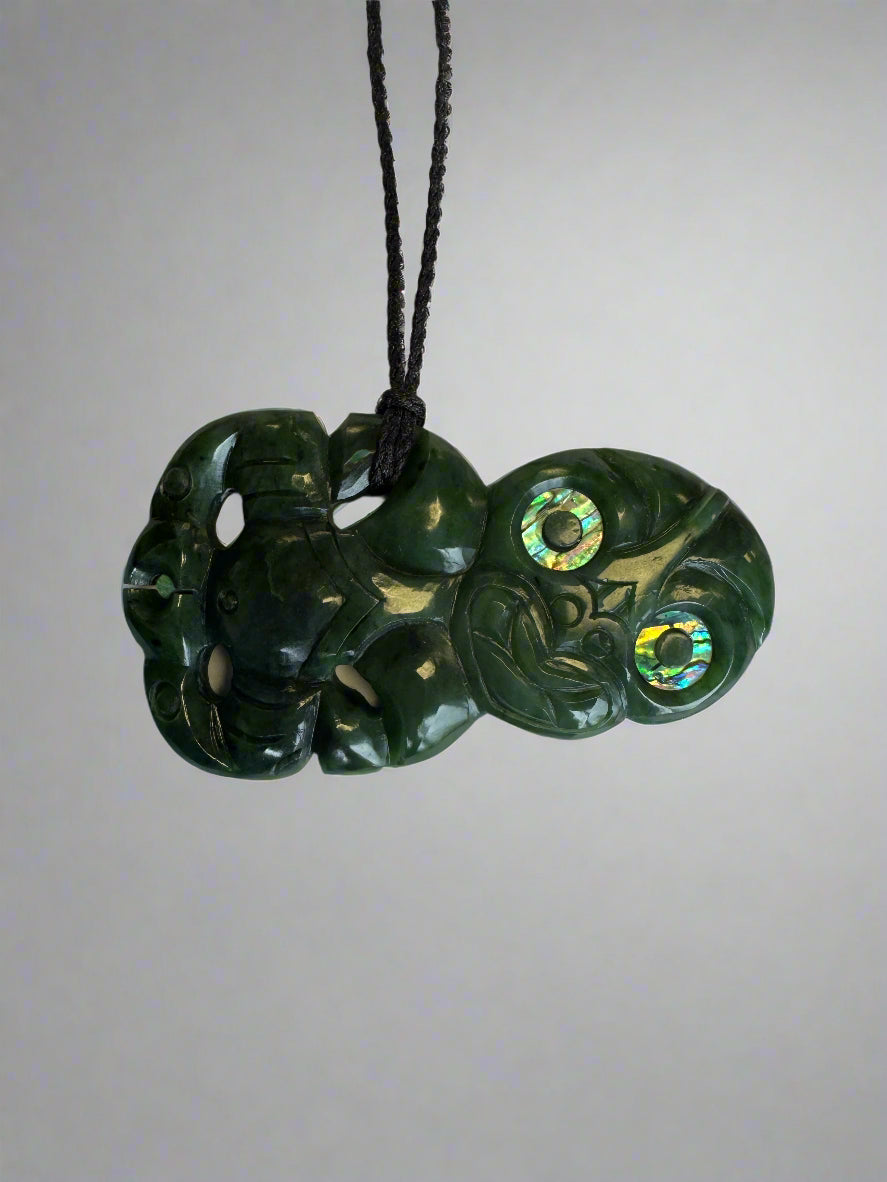 Hei Tiki - Side Hung Pendant
